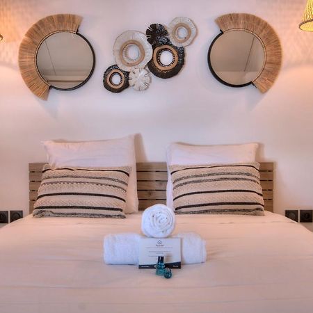 Apt - 4 Pers - Petit Duc - Renove - 44M² - Centre De Mont Rocquefeuil - Saint-Gilles-les Bains Bagian luar foto