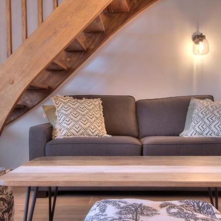 Apt - 4 Pers - Petit Duc - Renove - 44M² - Centre De Mont Rocquefeuil - Saint-Gilles-les Bains Bagian luar foto