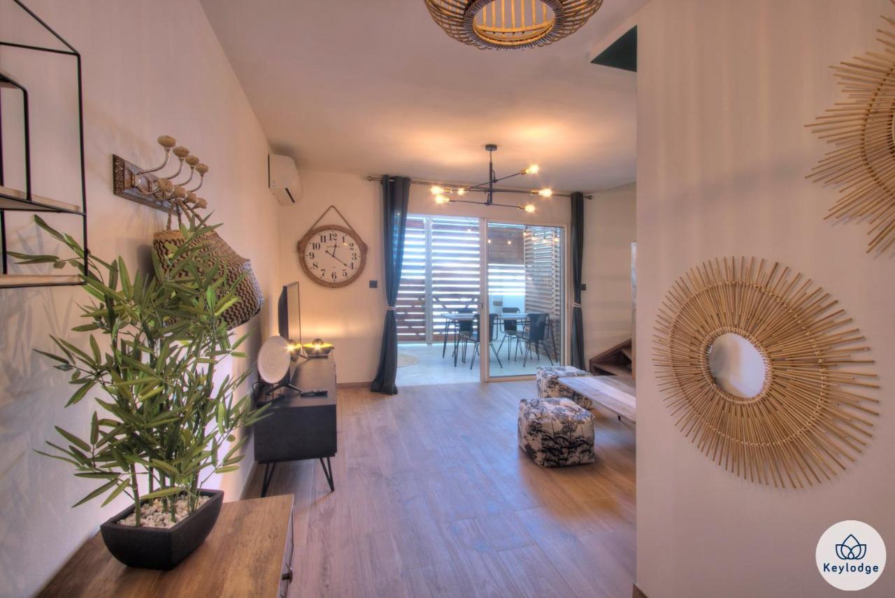 Apt - 4 Pers - Petit Duc - Renove - 44M² - Centre De Mont Rocquefeuil - Saint-Gilles-les Bains Bagian luar foto